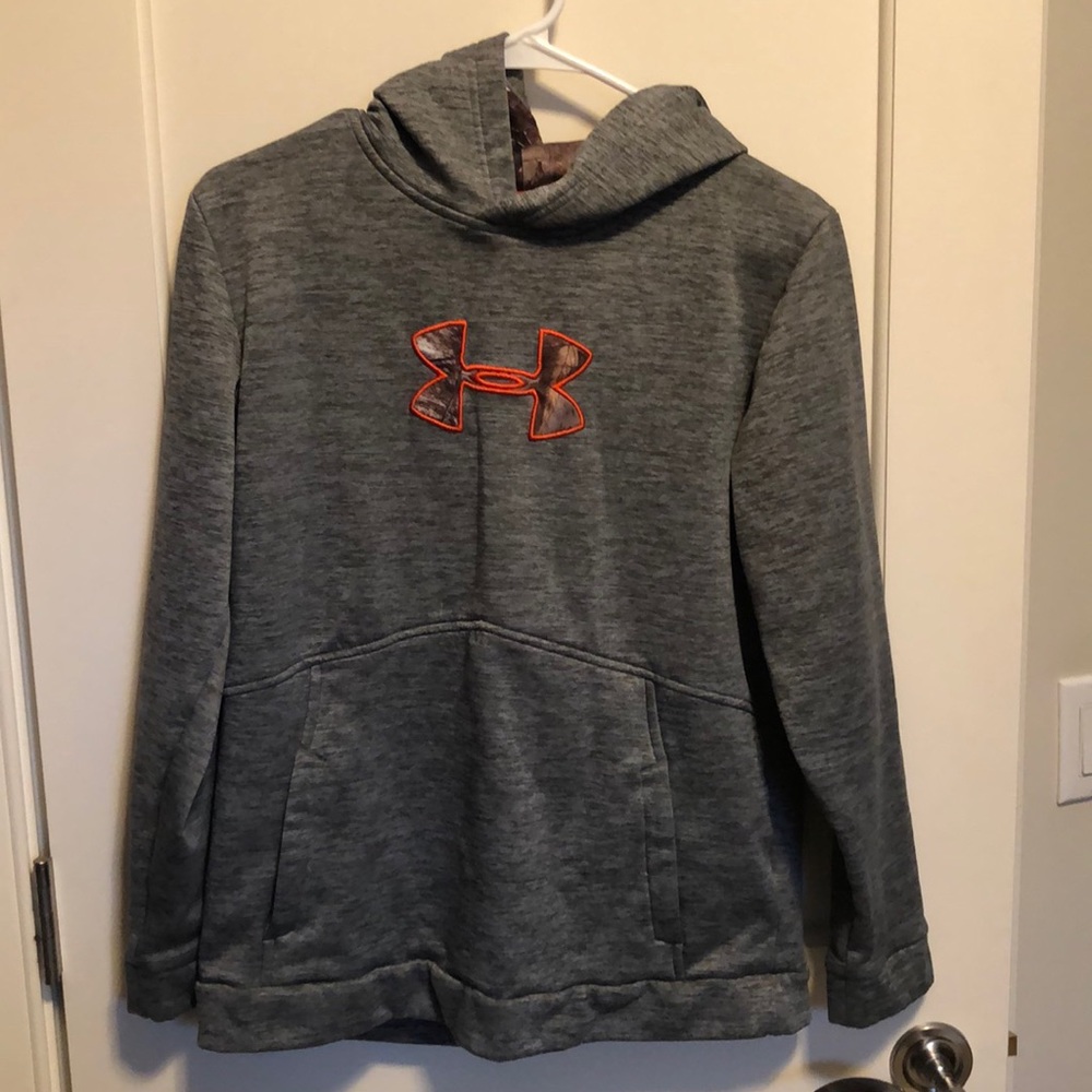 Gray under amour sweatshirt
